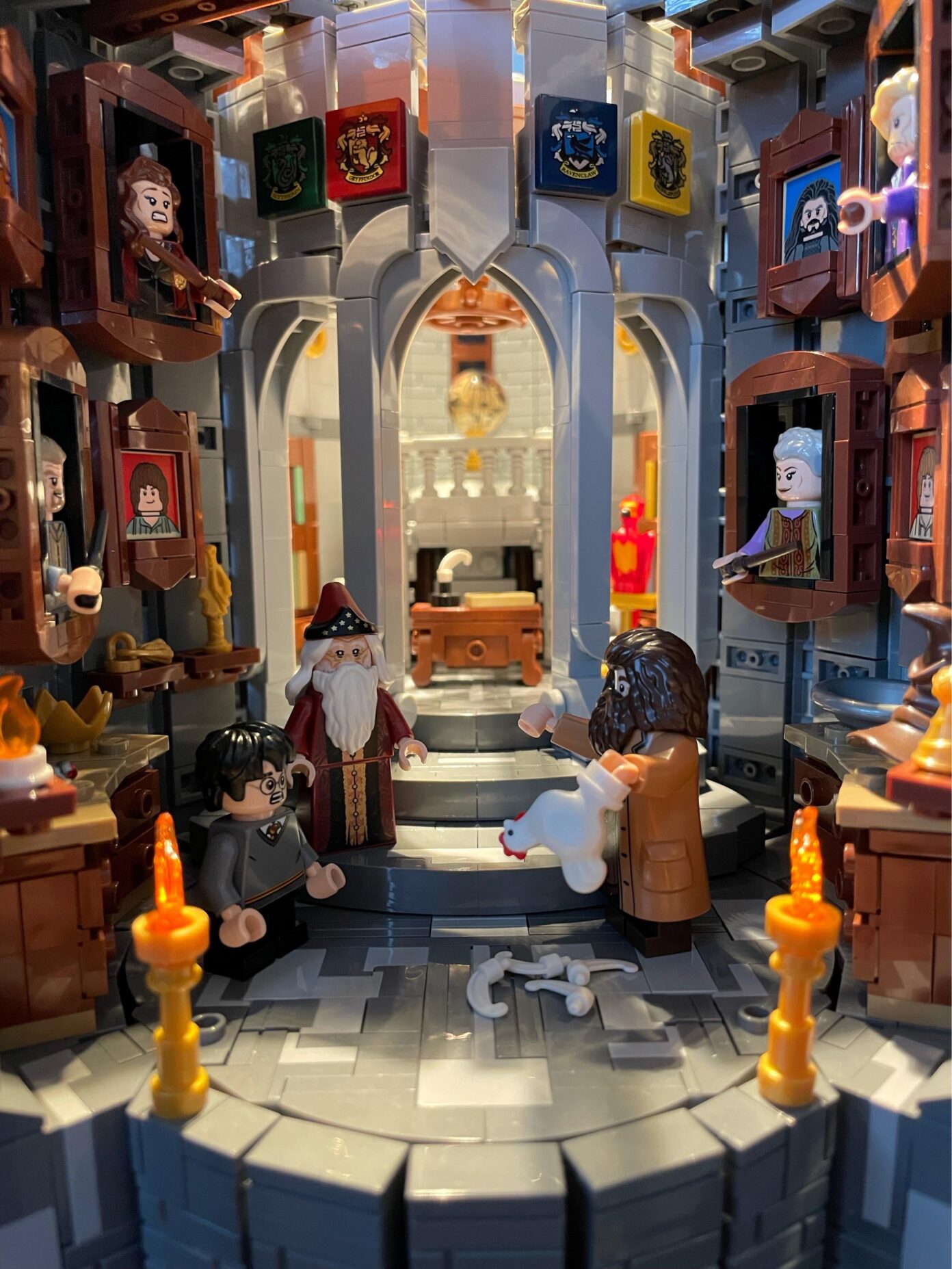 this-reddit-user-made-an-incredible-lego-replica-of-dumbledore-s-office-geek-outpost